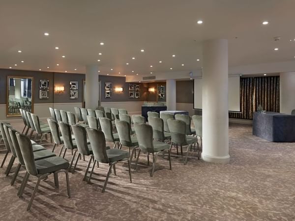 Interior view of meeting hall at Richmond Hill Hotel