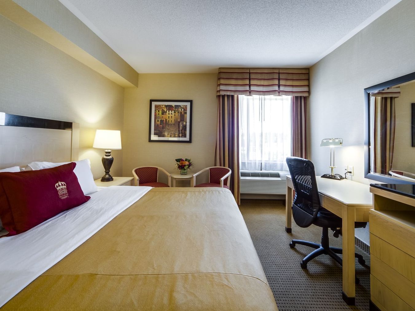 Hotel Suites Barrie Ontario | Monte Carlo Inn - Barrie Suites