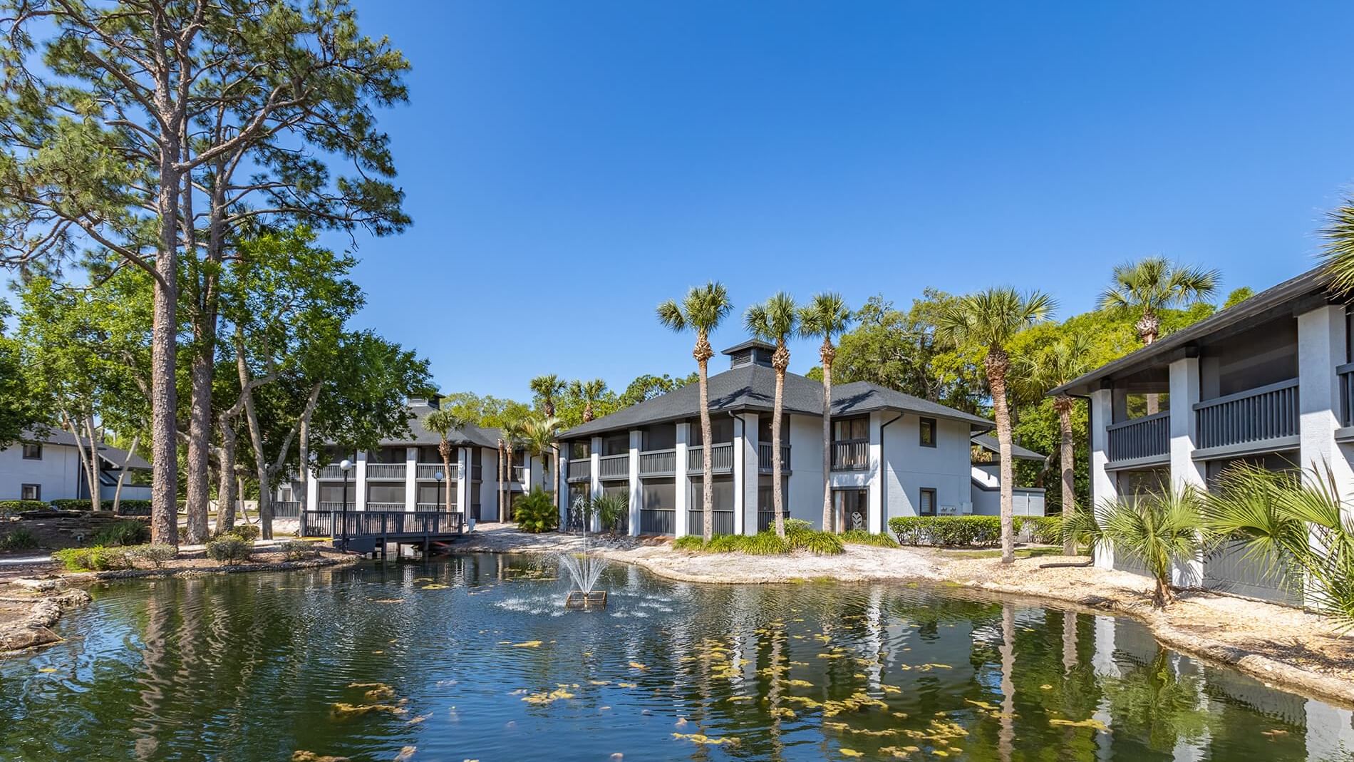  Exterior view of Palm Coast at Legacy Vacation Resorts 