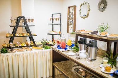 breakfast bar