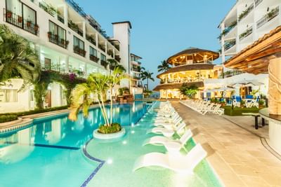 An Exterior view of the Hotel & pool at Playa Los Arcos