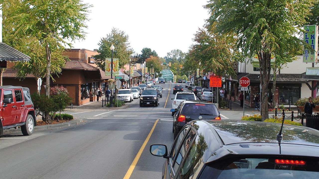 road with cars in downtown Courtenay, BC