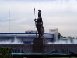 Statue in La Minerva near Hotel Guadalajara