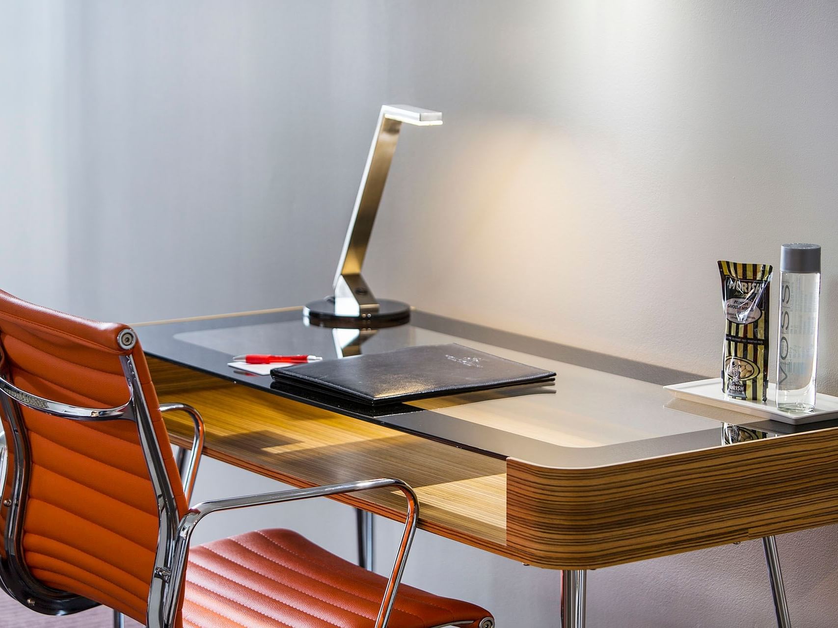 Business desk in Superior Suite at Grand Chancellor Brisbane