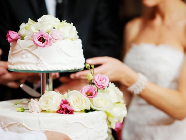 Close up of a wedding cake decoration at Warwick Melrose