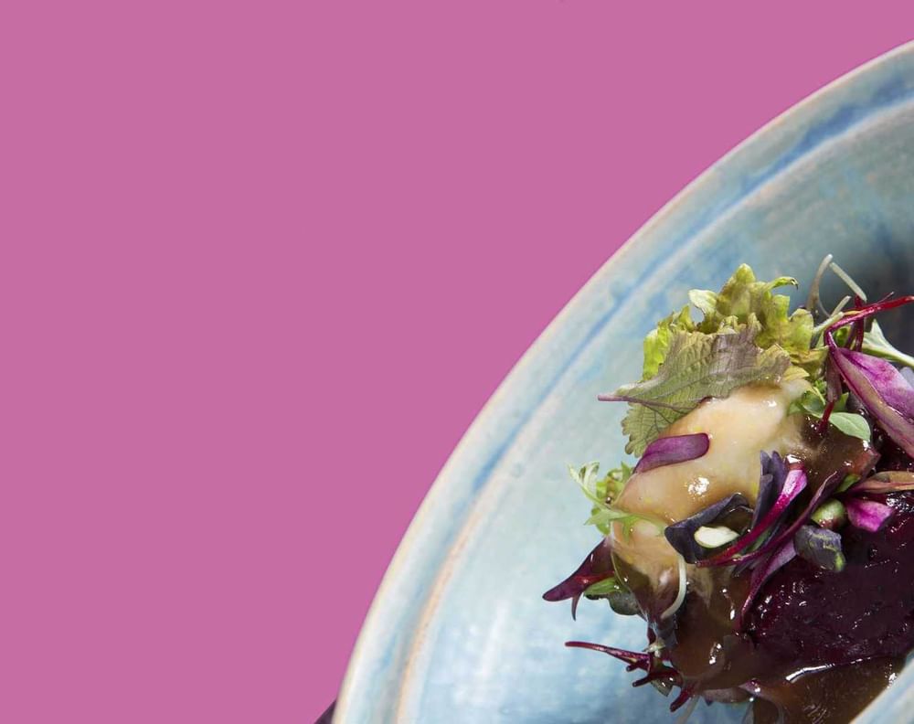 Ensalada de almuerzo en Almanac Barcelona