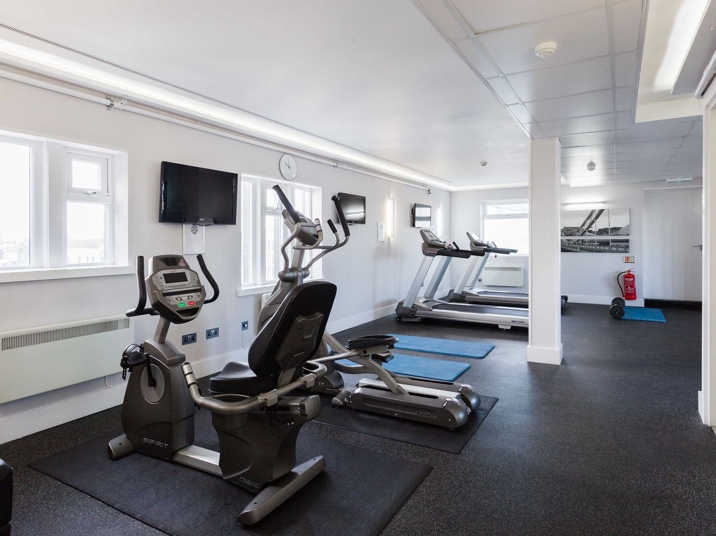 Fitness center at Sandman Signature Necastle Hotel