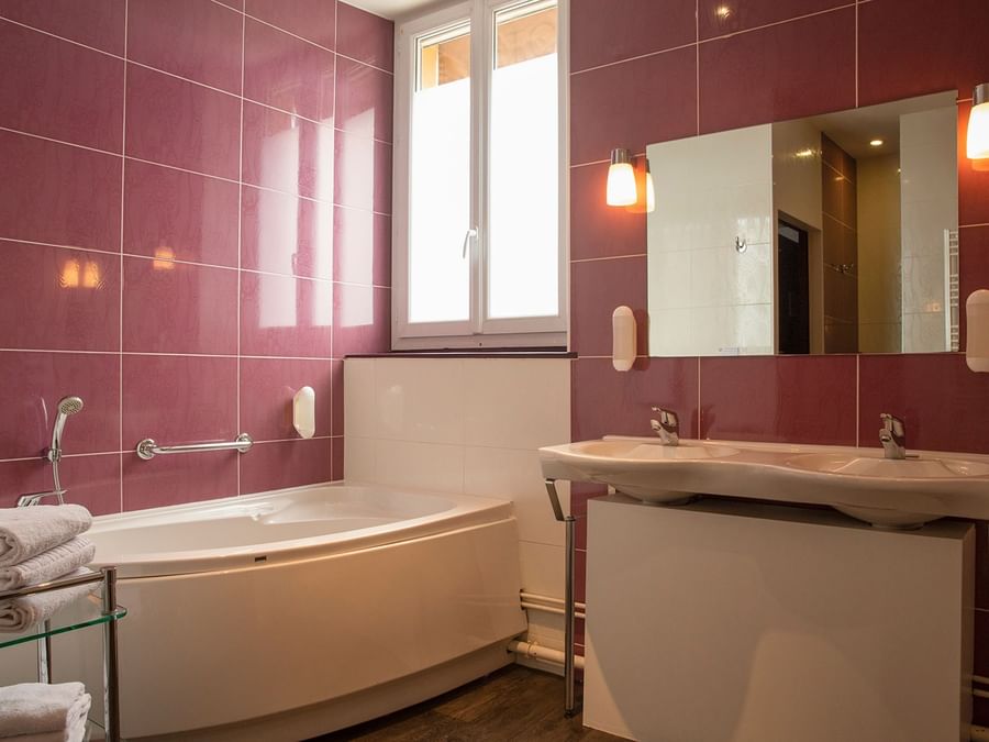 Bathroom interior in bedrooms at Hotel Bourges Train Station