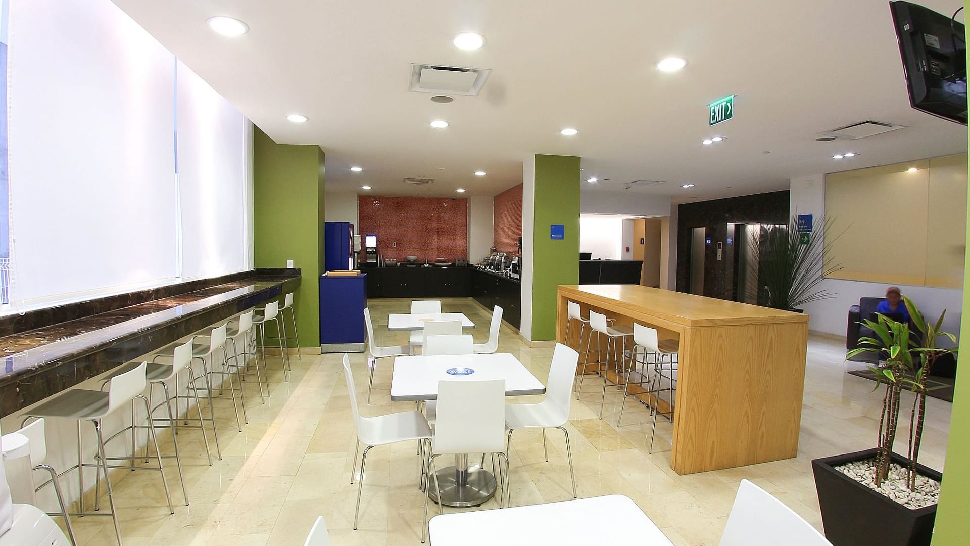 Interior of the Dining Room at One Culiacán Fórum