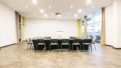 mesa en u para conferencia en mamonal cartagena