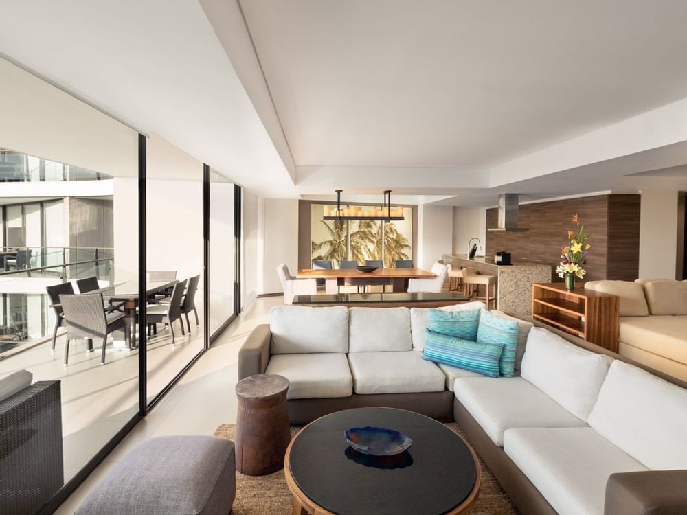 Grand Club Marina Condo Lounge at Live Aqua Private Residences