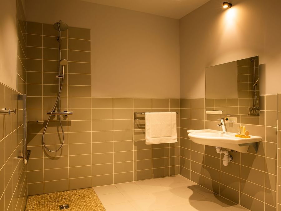 Bathroom interior in bedrooms at Hotel des Sources