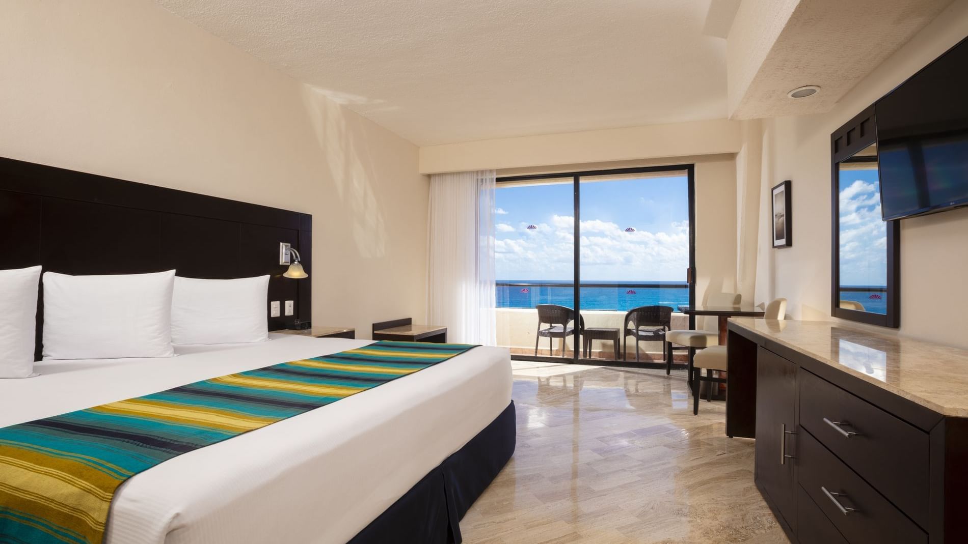 Standard Room | Crown Paradise Club Cancun All Inclusive Resort