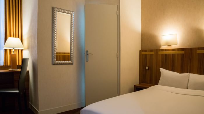 Room in Hotel du Grand Monarque at The Originals Hotel