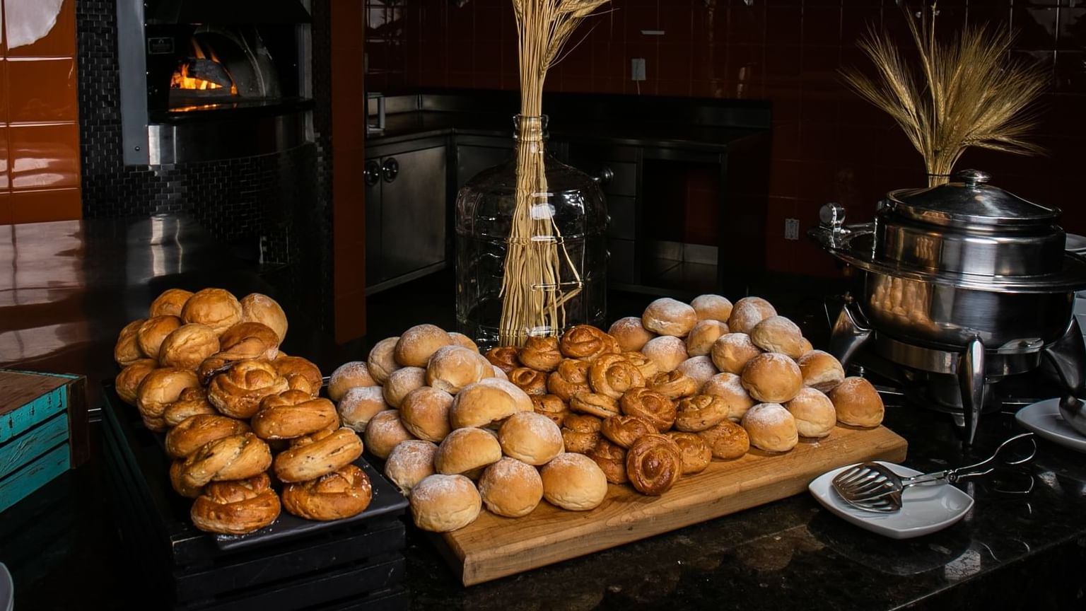 Bollería en el buffet del Restaurante Marché del Palacio Mundo