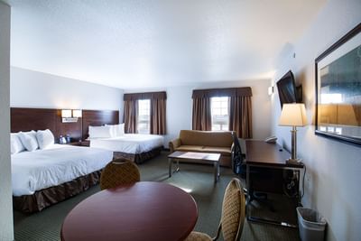 Interior & decor of the Standard Family Suite at Service Plus Inns & Suites