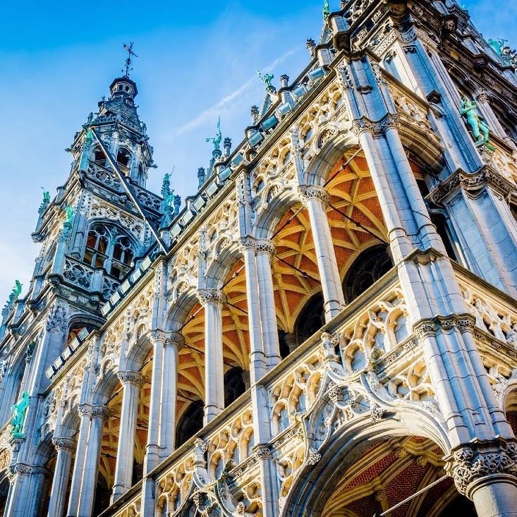 Building view of Grand Place near Hotel Barsey by Warwick - Brussels