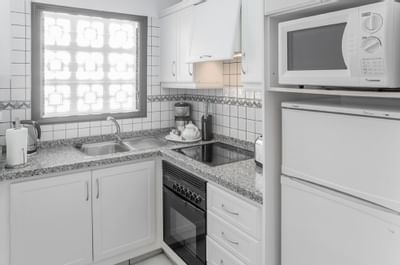 Sunset Bay Club Two Bedroom Family Kitchen