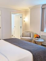 King Room with elegant decor and modern amenities at Warwick Allerton Chicago