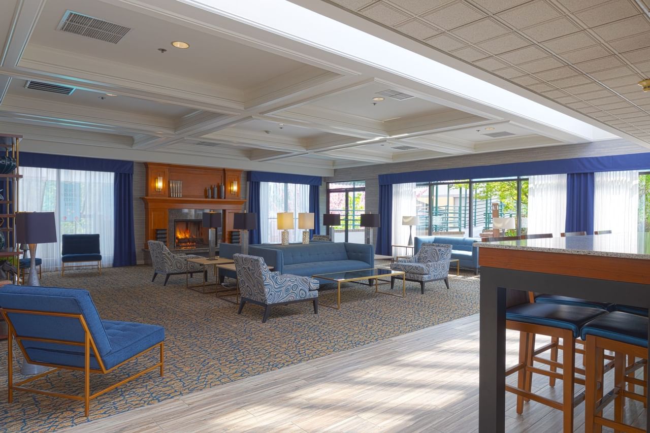 Coast Wenatchee Centre Hotel - Lobby