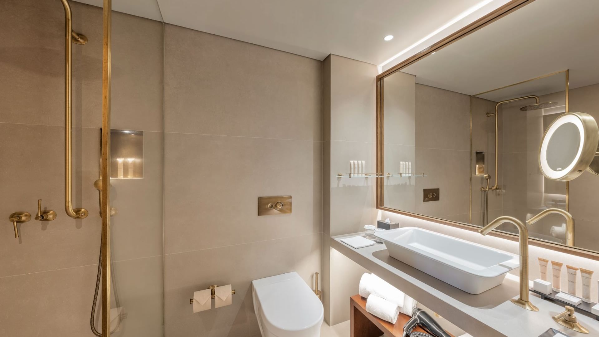 Modern bathroom interior in city view room at Bensaude Hotels