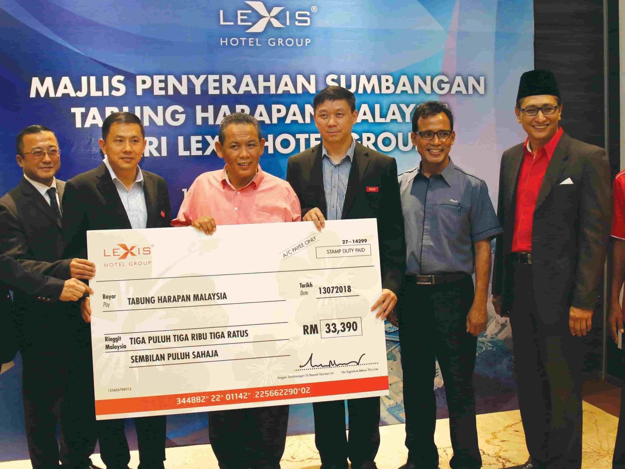 News 2018 - Donation to Tabung Harapan | Lexis® Hotel Group