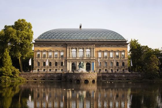 A historical building near Precise House Düsseldorf Airport