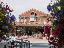 Exterior of Byward market near Embassy Hotel & Suites Ottawa