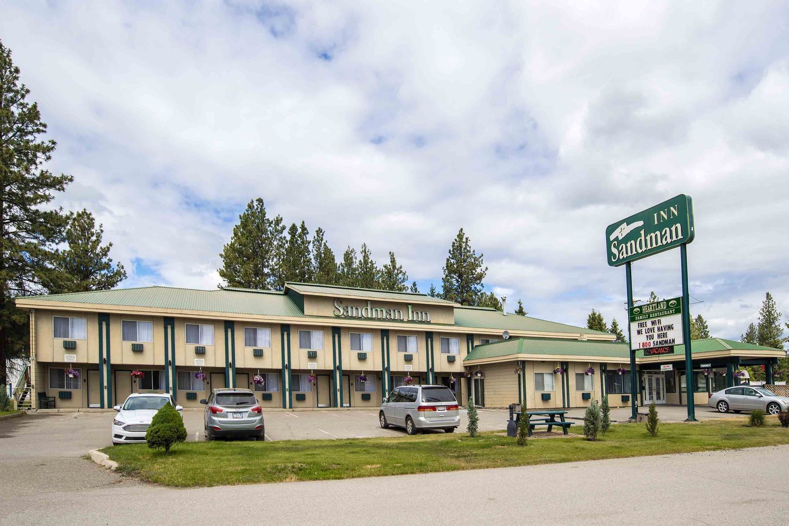 Sandman Inn Princeton | Princeton Hotels | Princeton BC