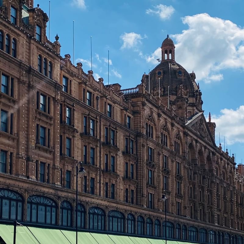 Exterior view of the Harrods London near Capital Hotel