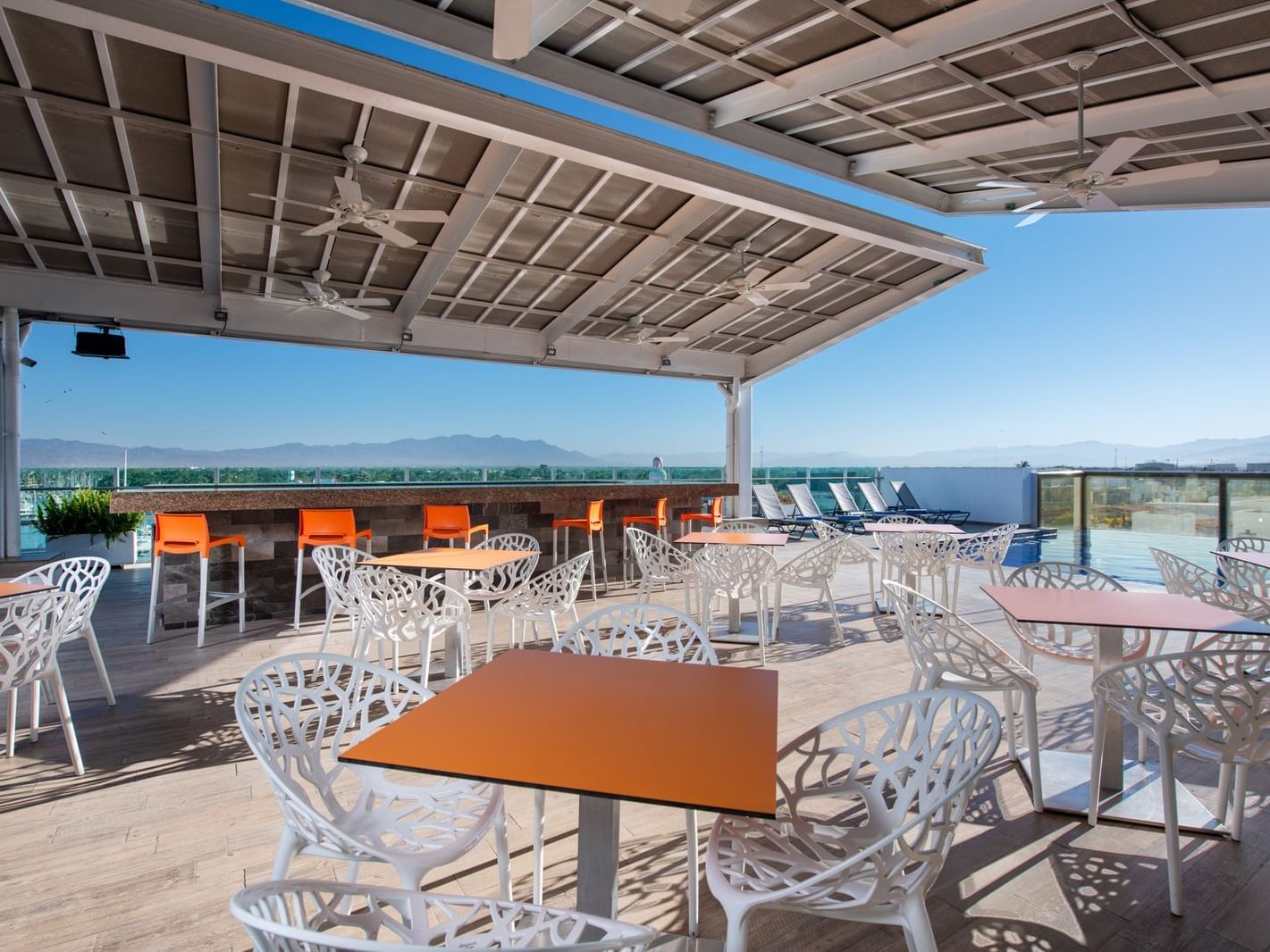 Bar Luna at Hotel Villa Varadero