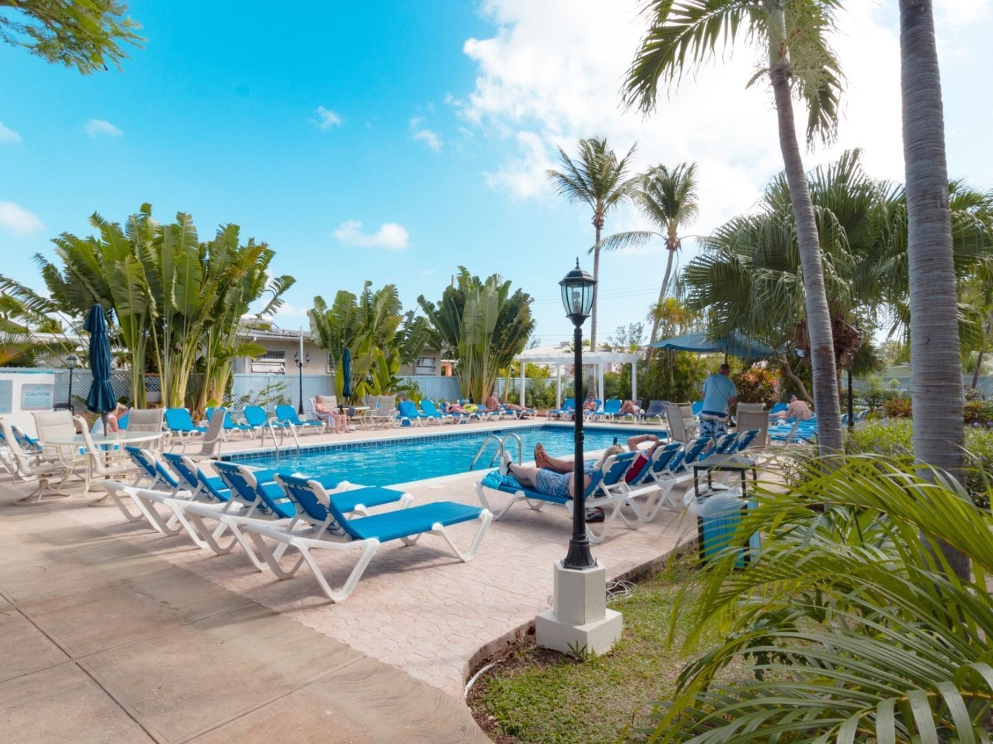 Exterior Time Out Hotel Barbados (10)