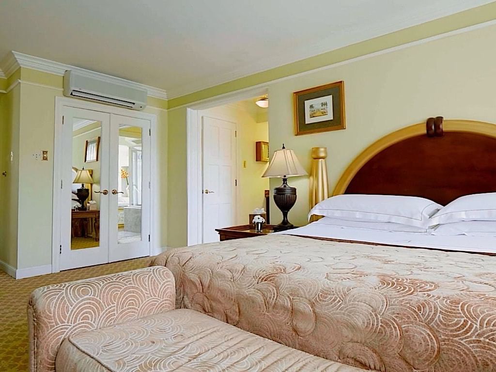 Bedroom of The Derby Suite at Terra Nova All Suite Hotel