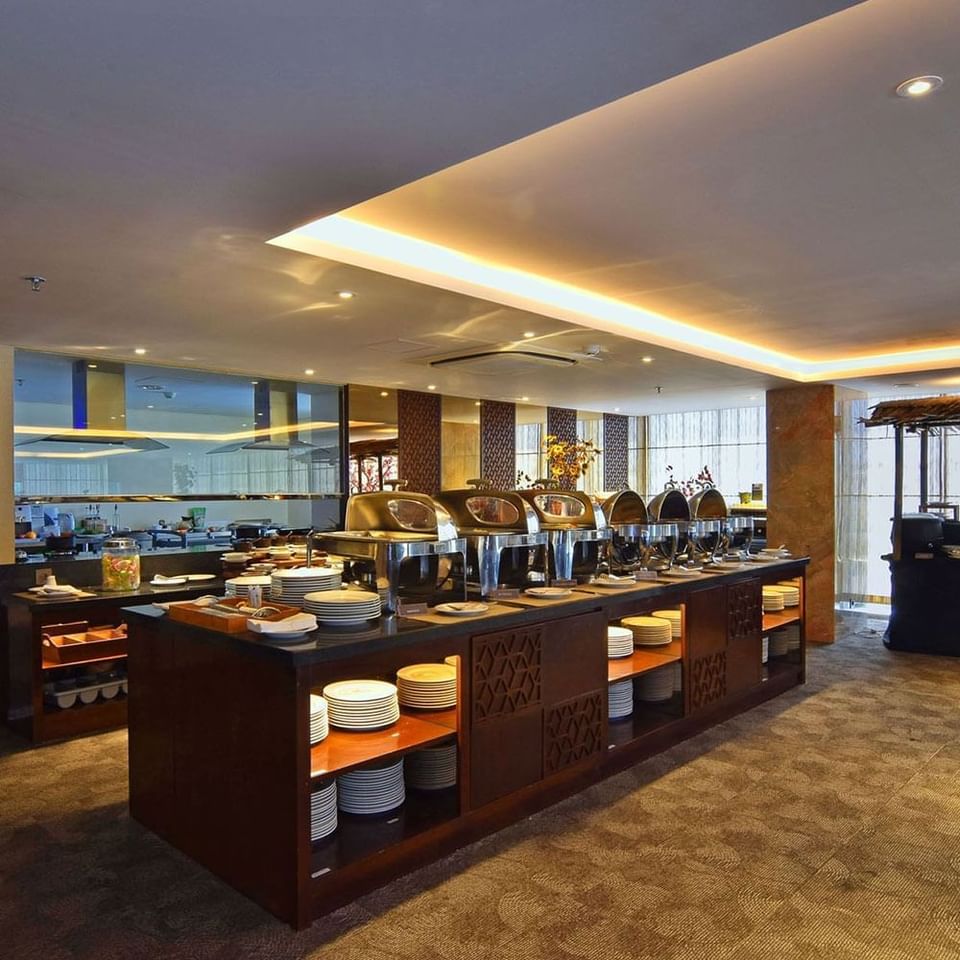 The buffet spread in Gastro All Day dining restaurant at LK Pandanaran Hotel & Serviced Apartments