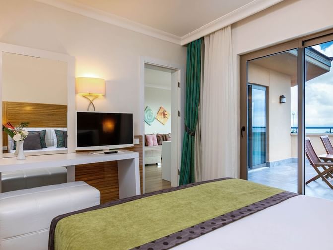 Palace Suite Sea View (Main Building)