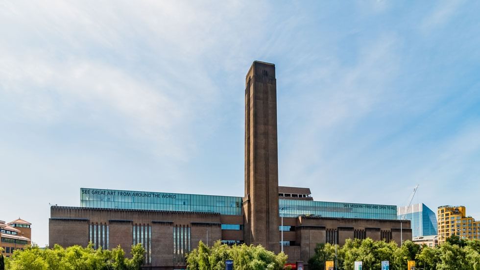 Exterior view of Tate Modern near The Londoner Hotel