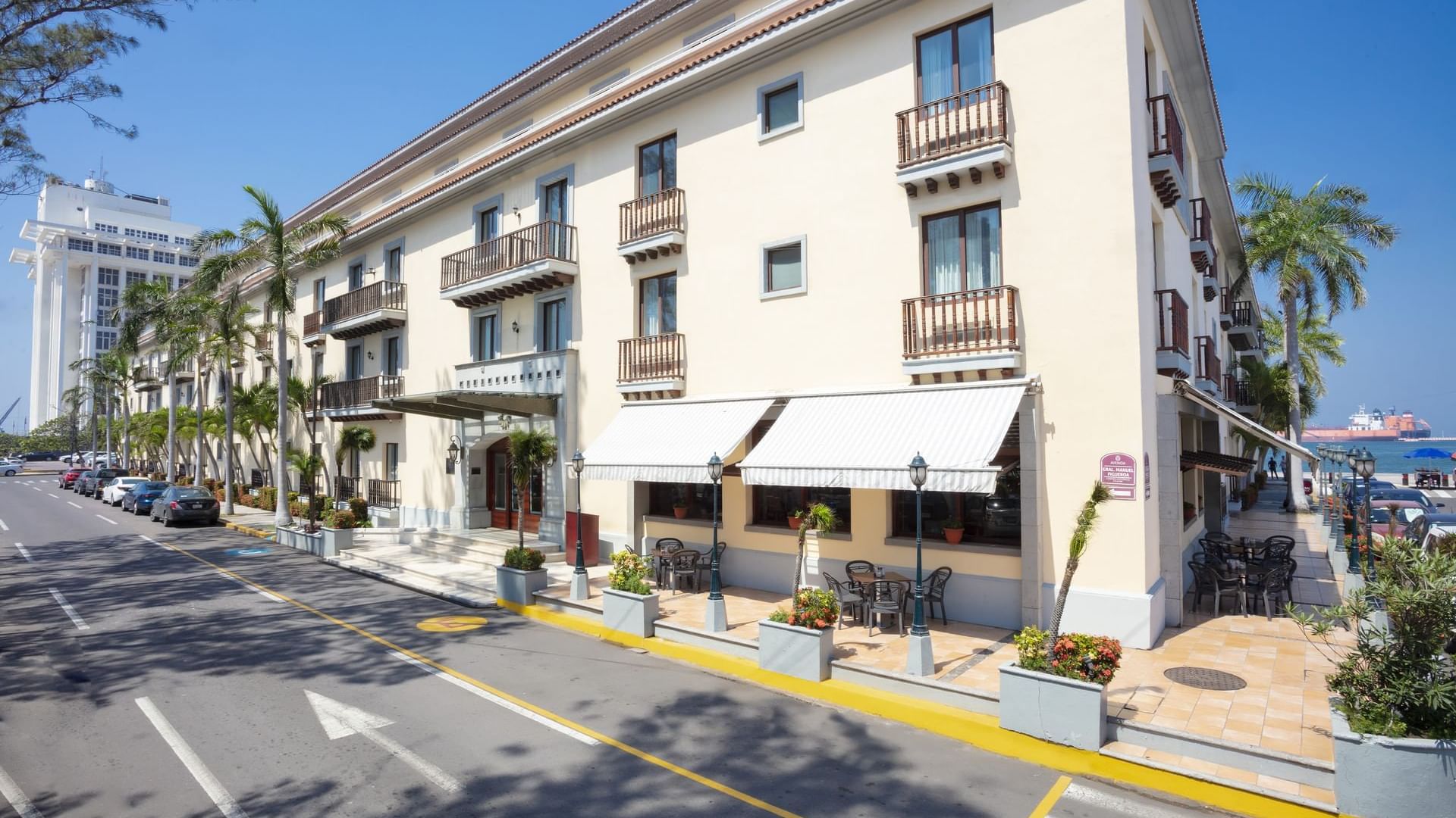 Exterior View of Fiesta Inn Veracruz Malecón