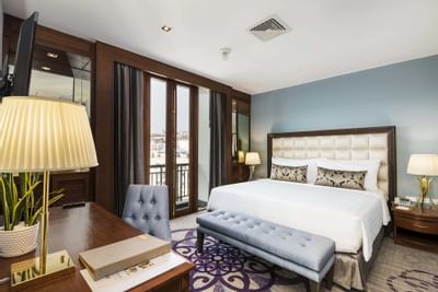 Deluxe Suite with one king bed at Chatrium Hotel Royal Lake
