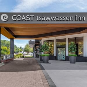 Exterior of Coast Tsawwassen Inn