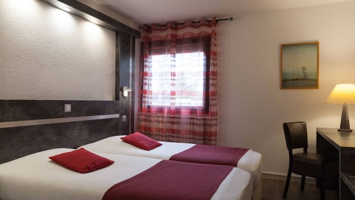 Interior of the Double bedroom at Hotel Castel Burgond