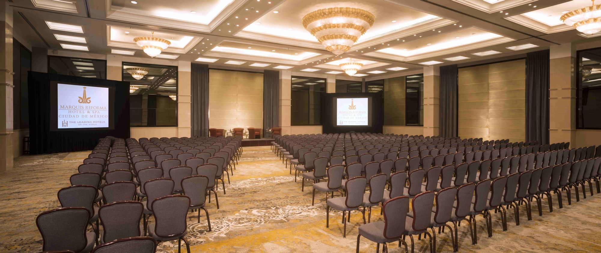 Theater type event room at Marquis Reforma