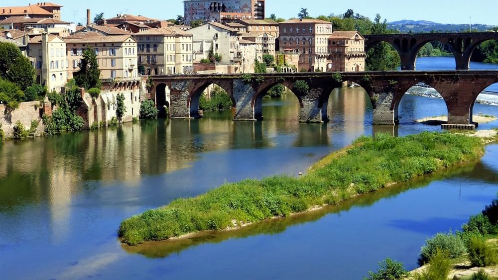 Long shot of the Bridge in Albi near Originals Hotels