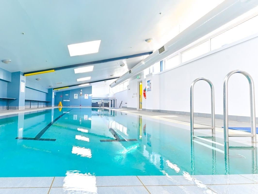 The indoor pool area in Nesuto Canberra Apartment Hotel