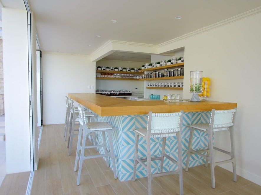 Stools by the counter in Gratitude Café at Retreat Costa Rica