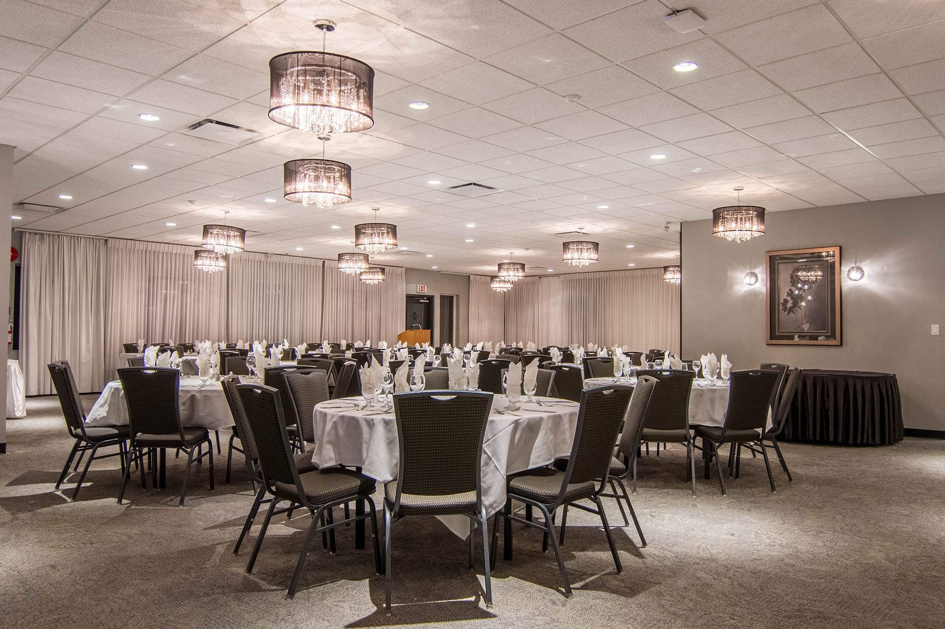 Coast Kamloops Hotel & Conference Centre - Vista Room