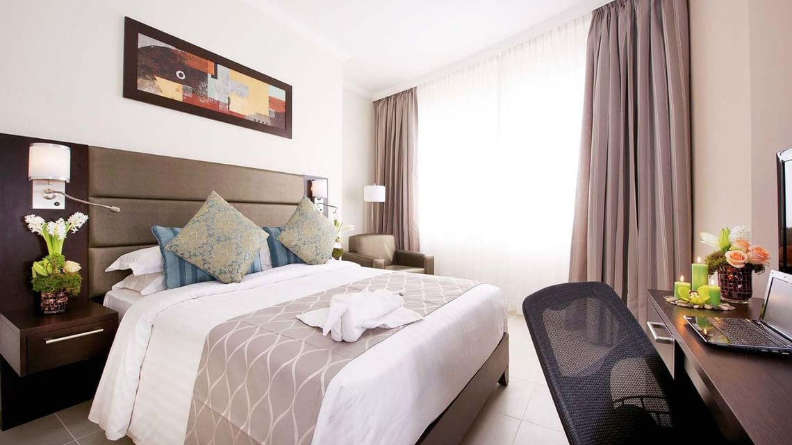 Deluxe Room | The Royal Riviera Hotel