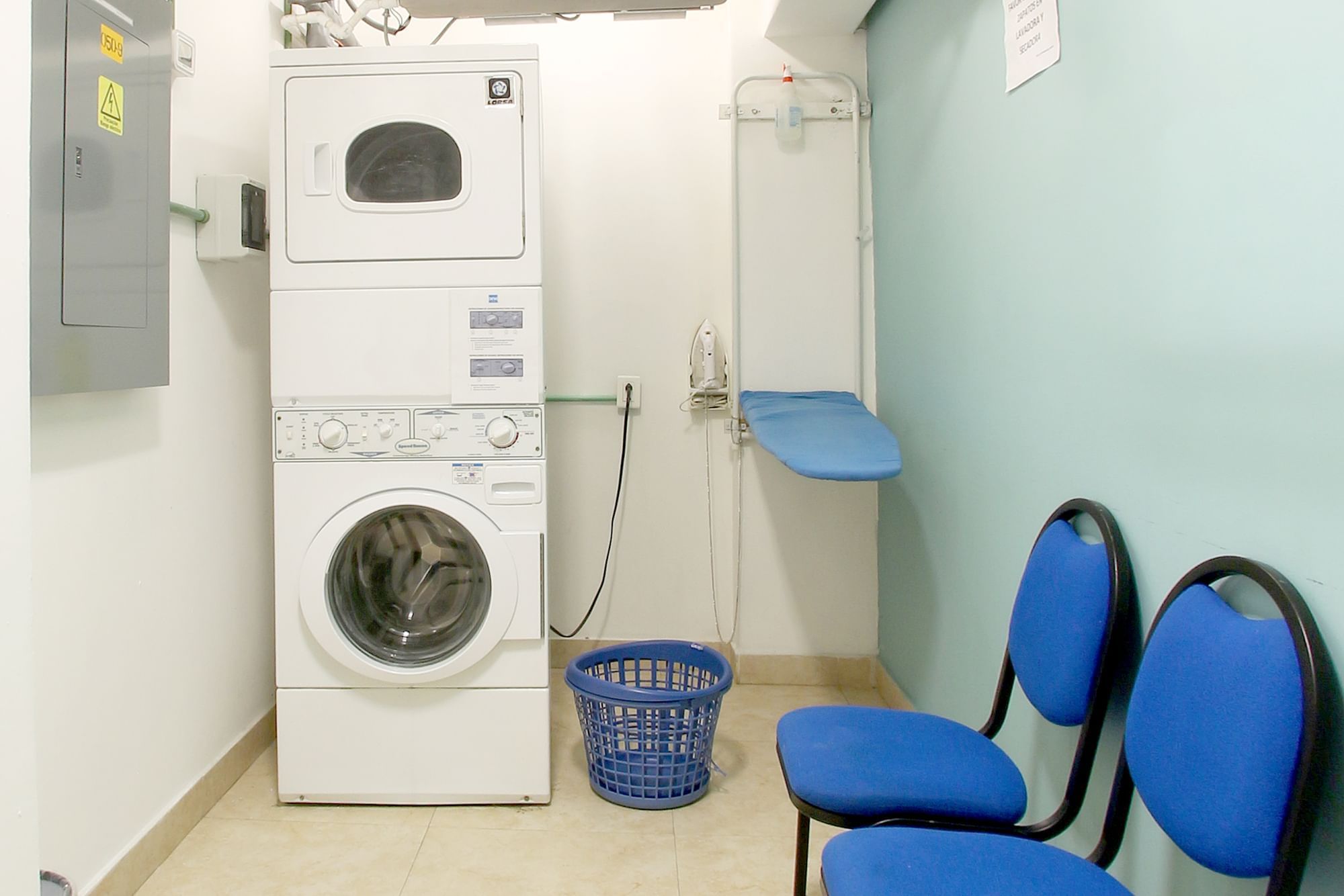 CENTRO DE LAVADO Y PLANCHADO GRATIS