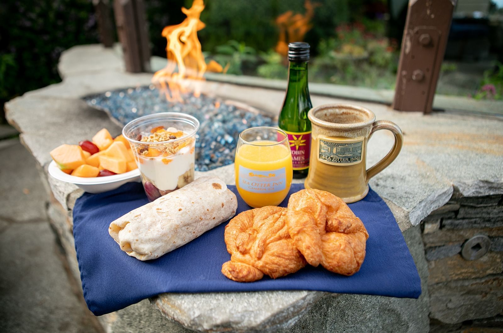 Moonstone Beach Hotels - Sea Otter Inn - Cambria CA