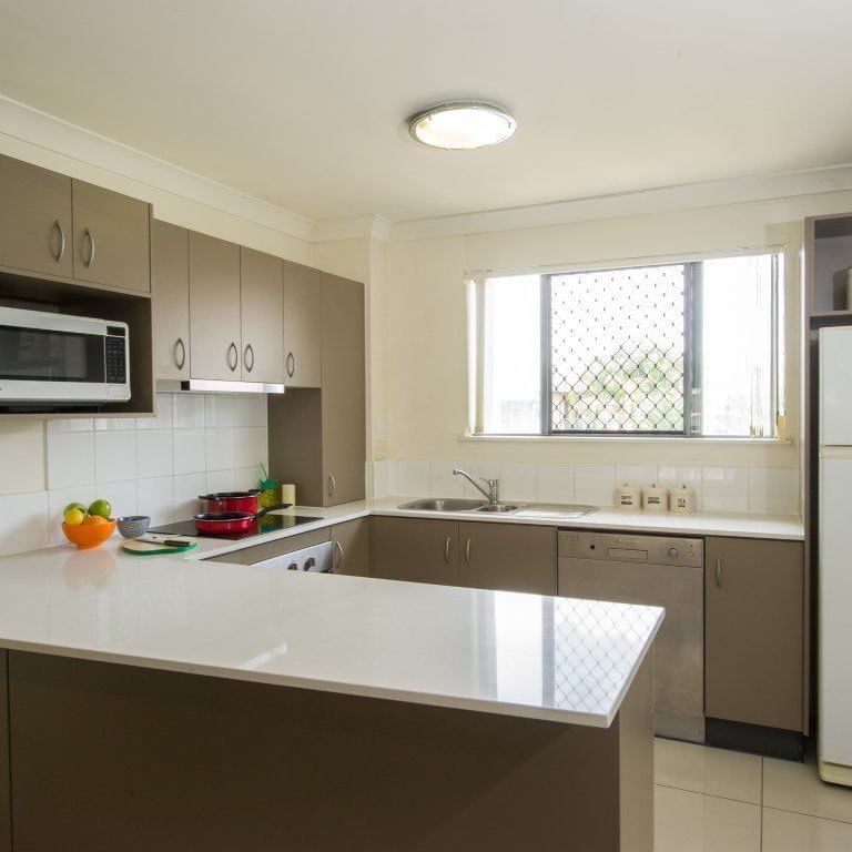 The Manors_2-Bedroom-Apartment-Kitchen