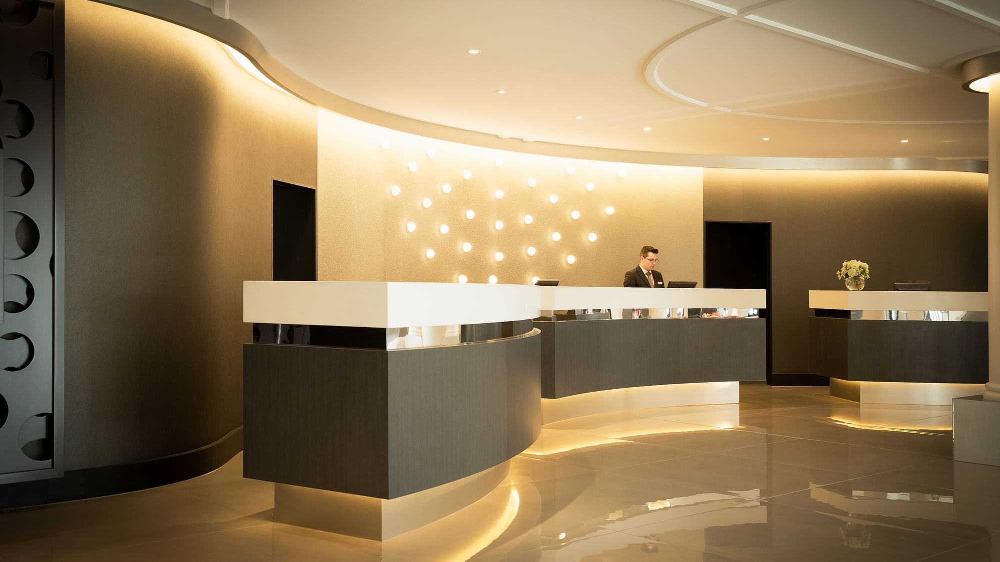 Lobby at Pullman & Mercure Melbourne Albert Park